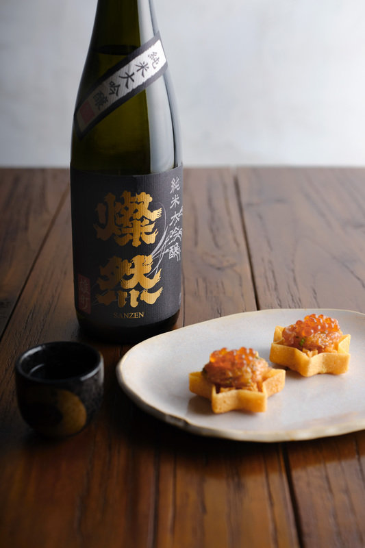 Sanzen Junmai Daiginjo Omachi 50 x Spiced Toro, Kuih Loyang(crispy coconut wafer), Ikura
